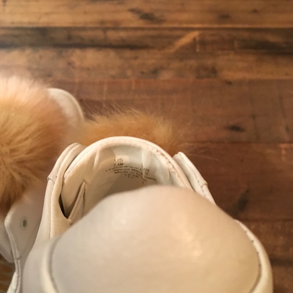 Sam Edelman - Picture 3 of 5